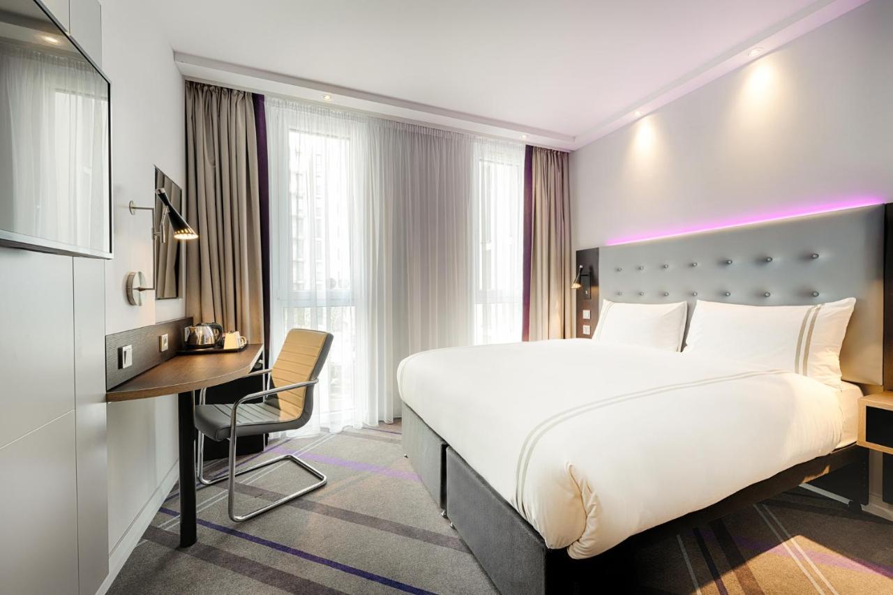 Premier Inn Berlin Alexanderplatz Bagian luar foto